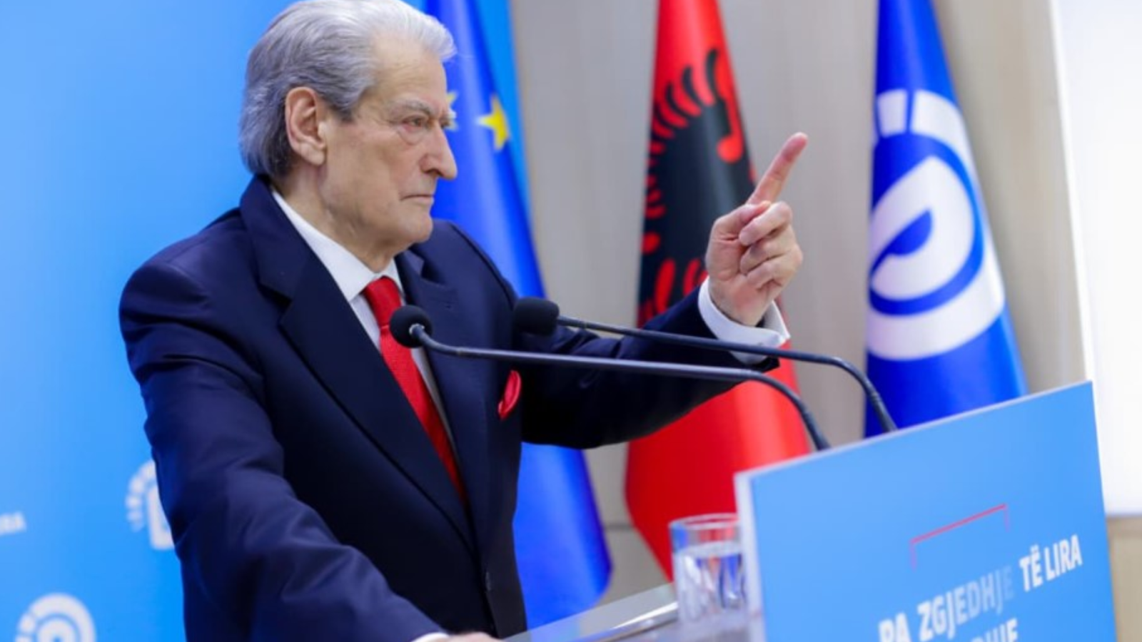 Berisha thërret protestë më 12 mars: Të mblidhemi para Parlamentit