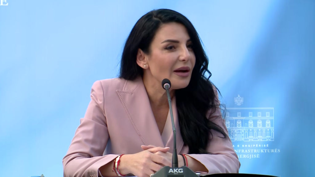 Balluku reagon për herë të parë ndaj hetimit të SPAK: Nuk kam penguar drejtësinë, nuk kam 300 apartamente