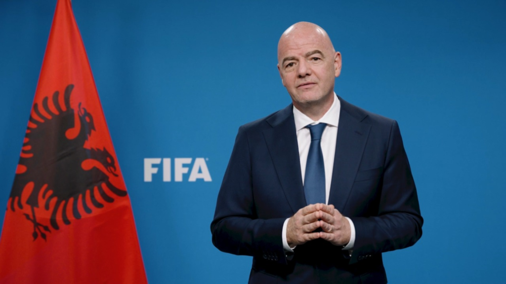 FIFA bllokon merkaton e Vllaznisë dhe Tiranës për shkak të detyrimeve financiare