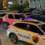 Rrjet për kalim të paligjshëm drejt Italisë, tre të arrestuar në Tiranë; 2,500 euro për person