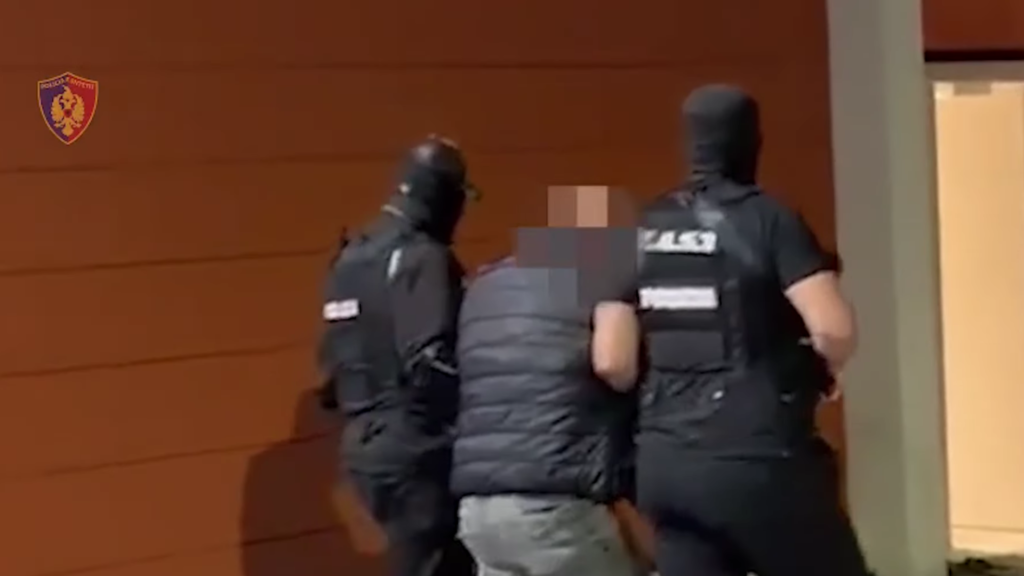 Pas tetë vitesh kërkim, arrestohet në Belsh 61-vjeçari i dënuar në Itali për drogë dhe shfrytëzim prostitucioni