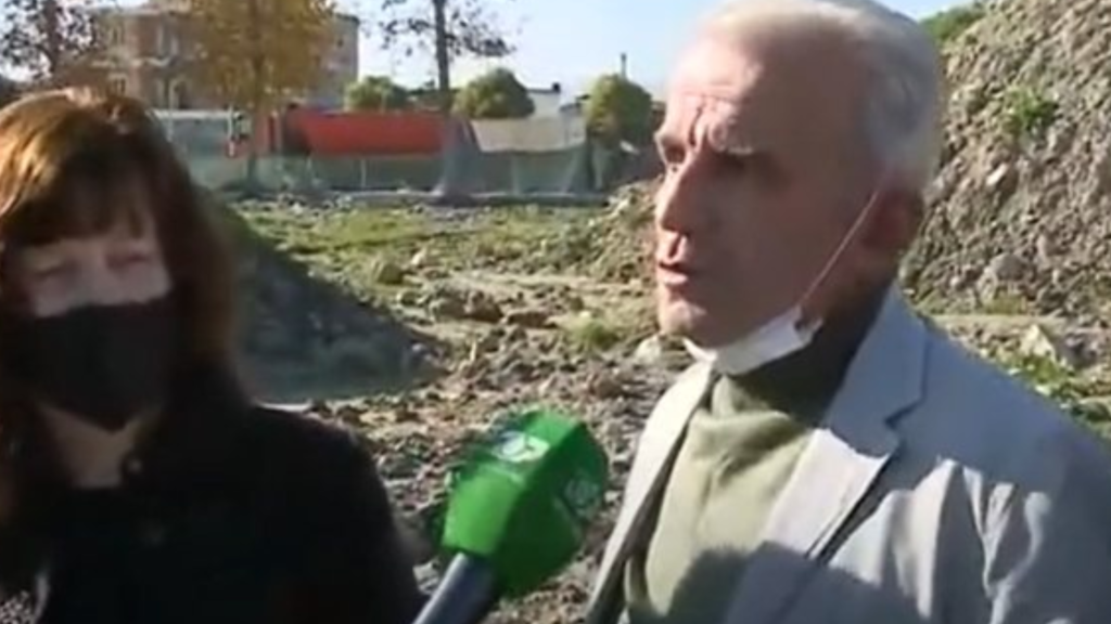 Ndërron jetë Albert Cara, i mbijetuari i tragjedisë së Thumanës që humbi familjen në tërmetin e 26 nëntorit Ndërron jetë Albert Cara, i mbijetuari i tragjedisë së Thumanës që humbi familjen në tërmetin e 26 nëntorit