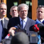 “Me 22 mars, e gjithë Shqipëria në Tiranë” – Berisha thërret protestë kombëtare