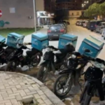 Motoristët e “Wolt” protestë në Vlorë: Duam më shumë pagesë për kilometër