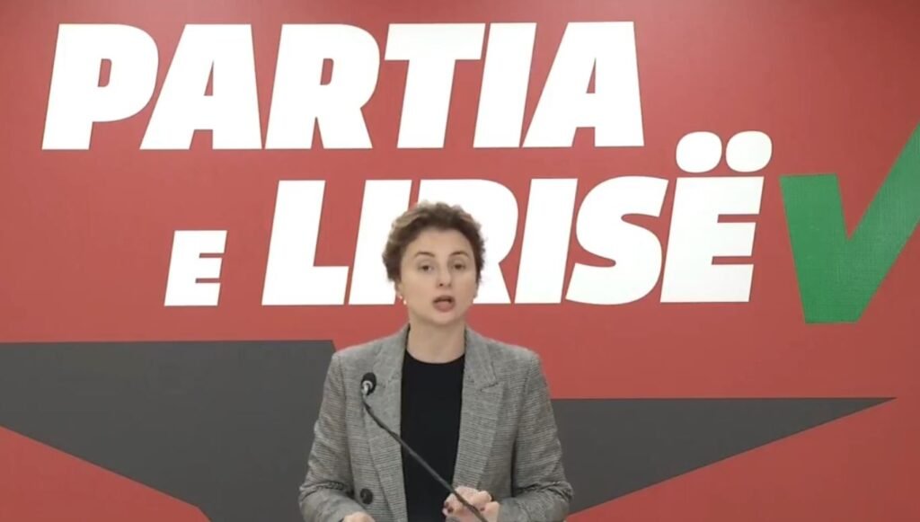 Sot çmimi i naftës 218 lek/ Erisa Xhixho: Qeveria i shmanget përgjegjësisë, ushqimet bazike janë rritur deri në 50%