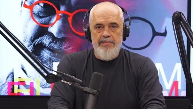 Rriten pagat e mësuesve me 2.5%, masa prek 36,390 punonjës të sistemit arsimor