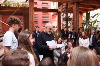 Rama uron 7 Marsin me mesazh nga Manastiri: Gjuha na mban të lidhur