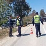 Aksident tragjik pranë Fierit/ Tentoi të parakalonte makinën, ndërron jetë drejtuesi i motoçikletës (EMRI).