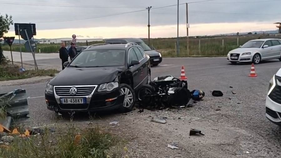 Aksident i rëndë në autostradën Lushnjë–Fier, motoçiklisti përplaset nga një automjet. Dërgohet në gjendje kritike në spital.