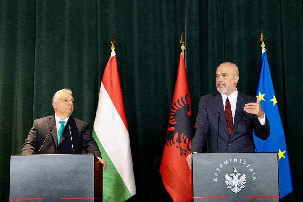 I uroj mikut Orban gjithë të mirat në këtë kapitull të ri të jetës”, Rama reagon pas zgjedhjeve në Hungari: Fitorja e Peter Magyar, mbresëlënëse.