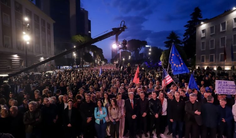 EMRAT/ Arrestimet në protestën e PD, gjykata cakton masat e sigurisë për 11 të ndaluarit.