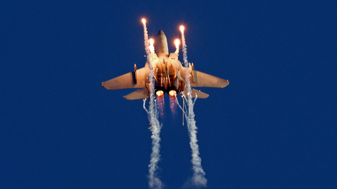 Reuters: Zyrtarët amerikanë konfirmojnë rrëzimin e një avioni luftarak nga sulmet iraniane