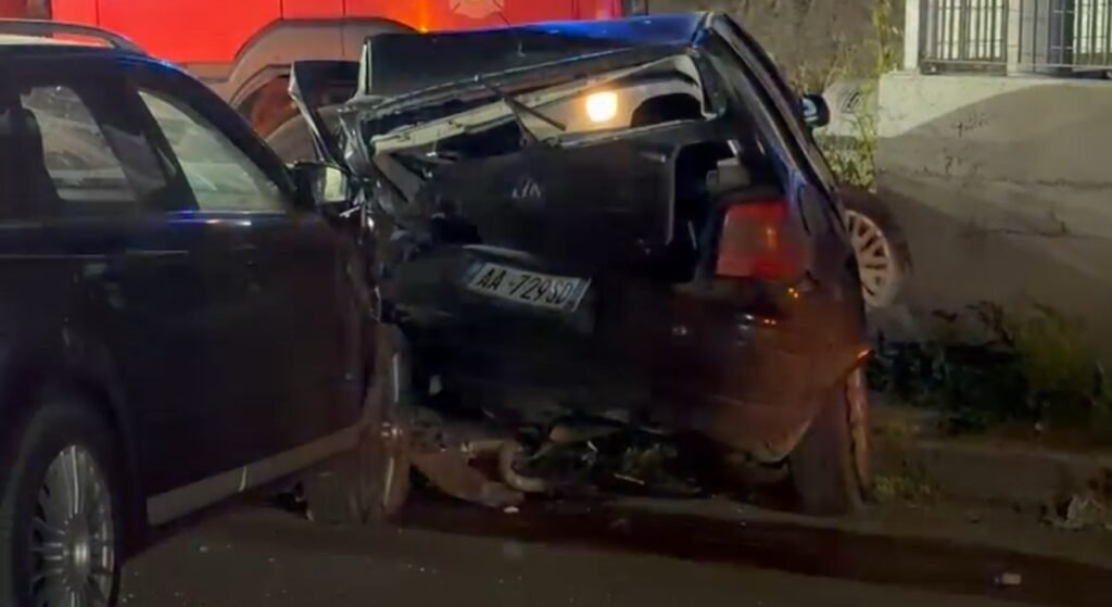 Aksident ne unazen lindore te Fierit! Aksident ne unazen lindore te Fierit!