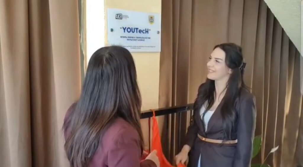 Lushnjë – Inaugurohet Qendra Rinore e Teknologjisë dhe Inovacionit “YOUTecH”!