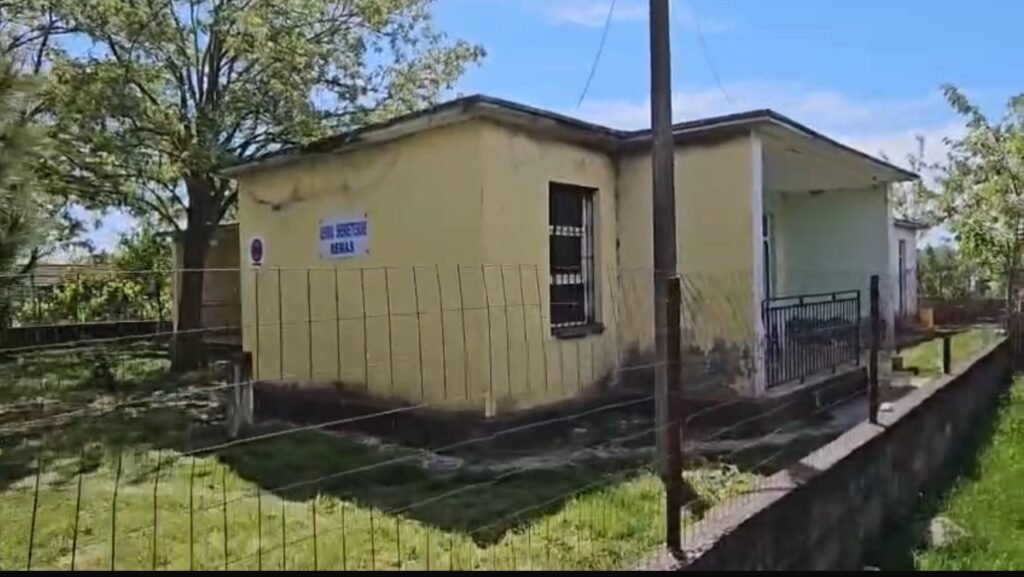 Divjakë – Qendra shëndetësore në Remas jashtë çdo standardi higjieno-sanitar!