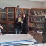 Me rastin e Dita Ndërkombëtare e Librit, autorja fierake Elmira Rama ka zgjedhur të jetë pranë nxënësve, duke dhuruar libra për shkollën 9-vjeçare “Koli Dimo” në Bashkinë Patos.