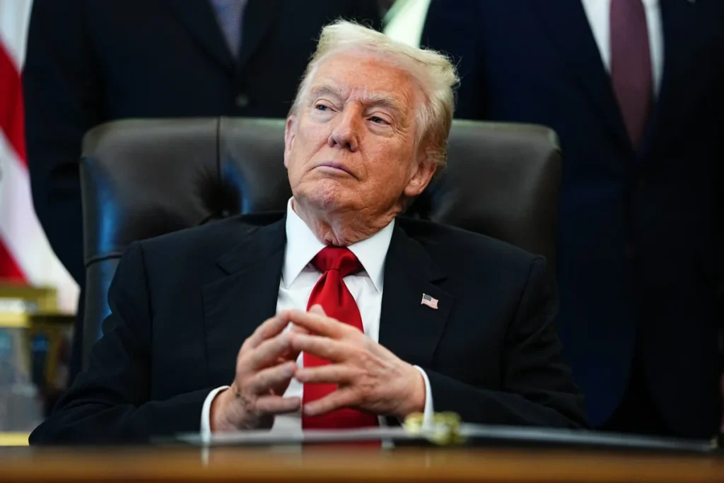 Trump paralajmëroi rritje tarifash për makinat europiane, reagon PE: E pa pranueshme!