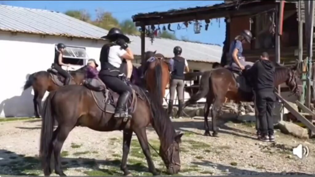 Hipizmi dhe turizmi rural, një eksperiencë unike për vizitorët në Gjirokastër !