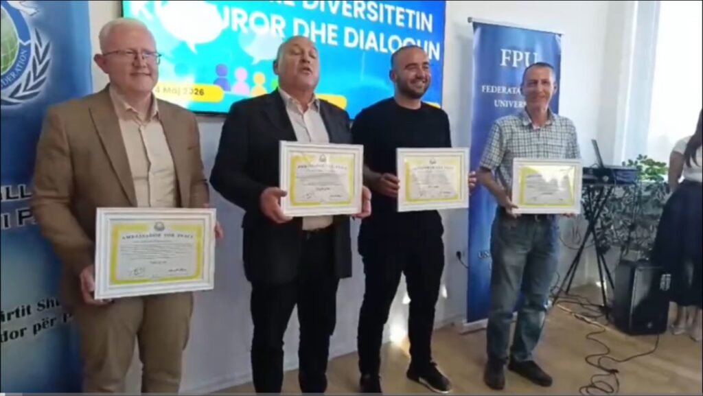 Federata universale e paqes ,këshilli i paqes dega Fier, organizoi aktivitetin “Festojmë diversitetin kulturor dhe dialogun”.