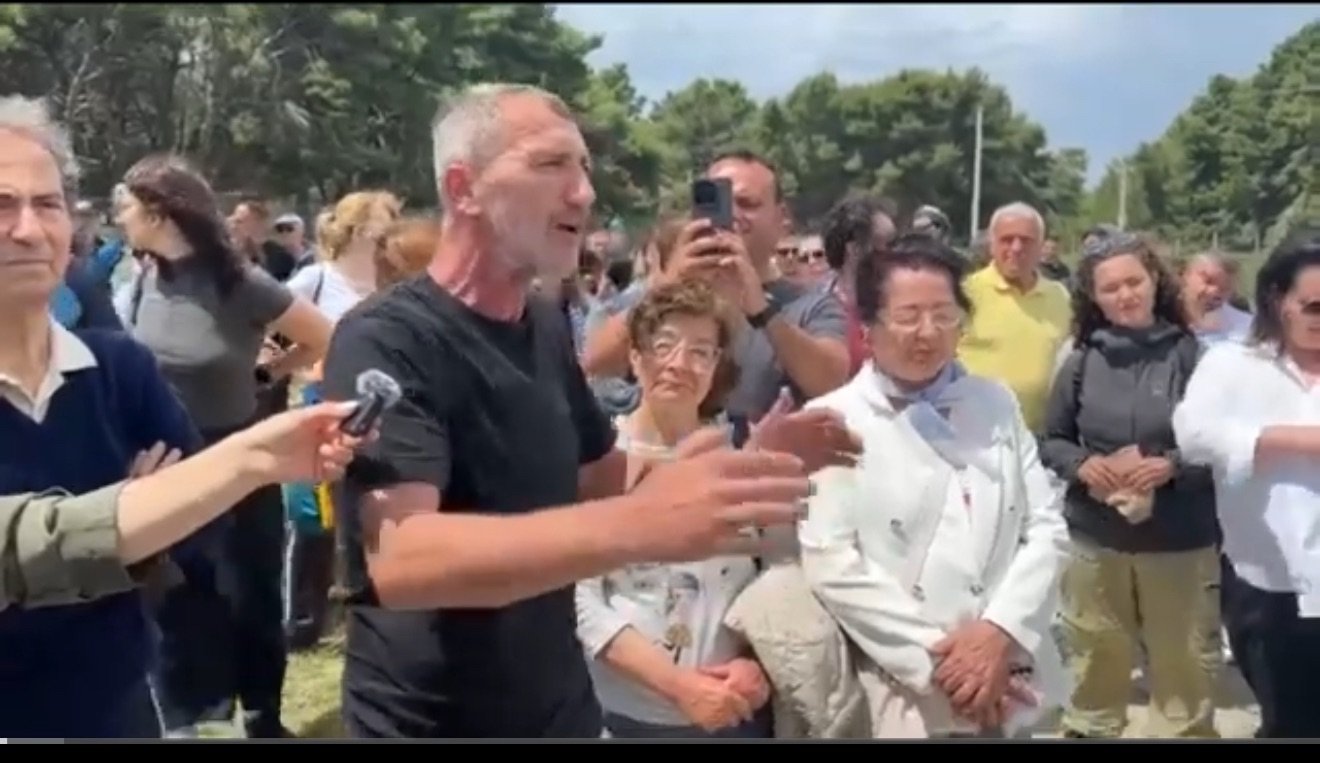 Proteste ne Akërni/ Banorët kundër ndërtimeve në zonën e mbrojtur