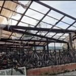 Digjet pjesërisht tregu i fruta perimeve me pakicë në qytetin e Lushnjes.