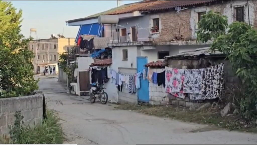 Lagjja e komunitetit rom në Grabian pret investime !