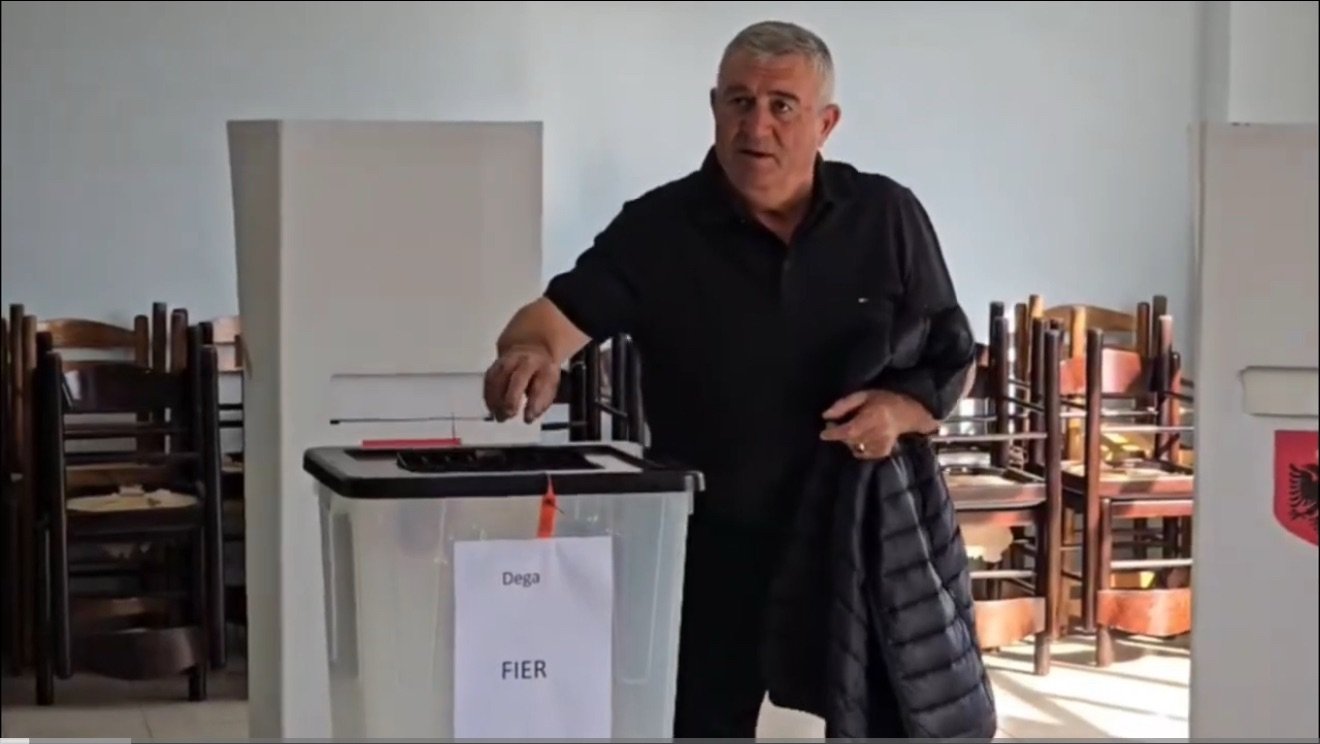 Ka nisur mëngjesin e sotëm procesi i votimit në kuadër të referendumit të organizuar nga Partia Demokratike e Shqipërisë