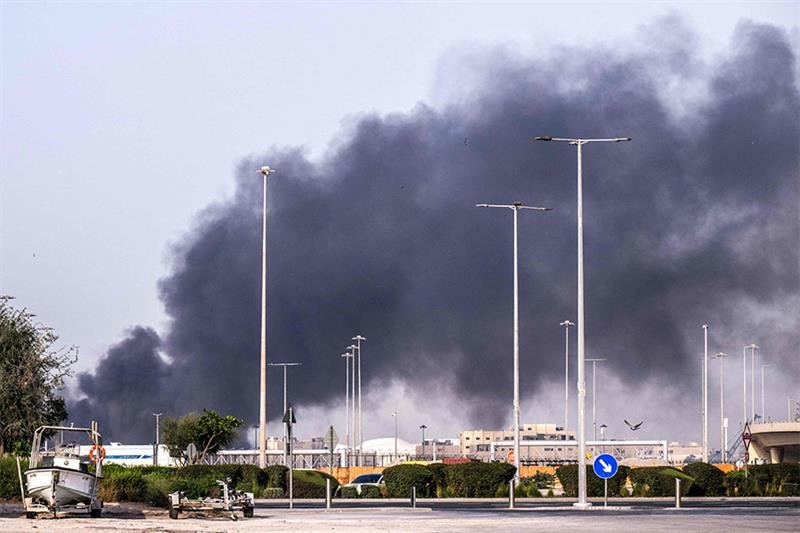 Hera e parë pas nisjes së armëpushimit! Emiratet e Bashkuara Arabe dërgojnë alarme emergjente për sulme me raketa.