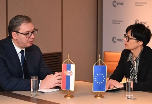 BE pezullon të gjitha pagesat financiare për Serbinë, Marta Kos: Heqim mbështetjen financiare derisa Beogradi të korrigjojë problemet e gjyqësorit.