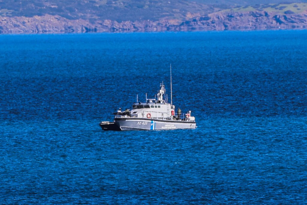 Ishte nisur nga Shqipëria/ U përplas me shkëmbin, mbytet anija me rreth 8 mijë tonë sodë në Greqi.