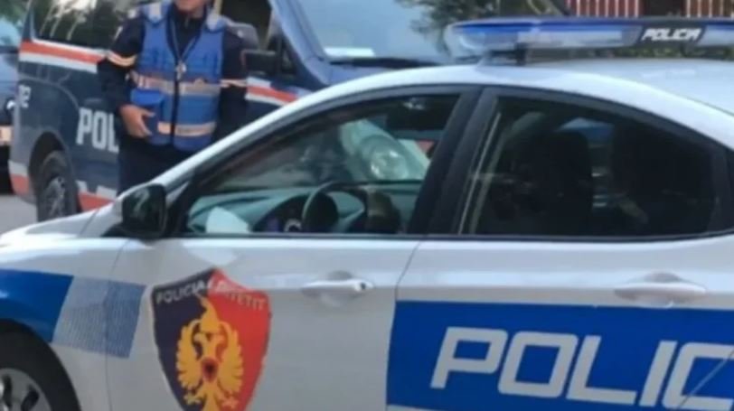 Tentoi të vriste me armë zjarri një person në një lokal në Durrës, arrestohet 23-vjeçari.