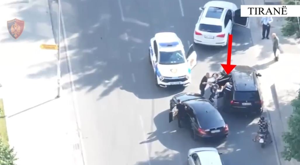 Shisnin armë zjarri e tritol nëpër kryeqytet, disa të arrestuar në Tiranë.