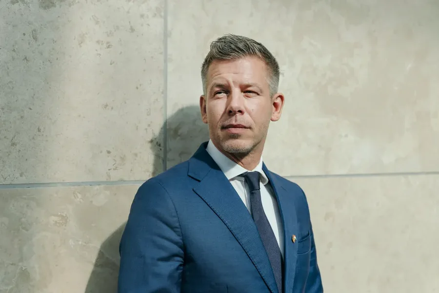 Péter Magyar: Fundi i një regjimi vjen kur njerëzit s’kanë më frikë prej tij, madje kur fillojnë të qeshin me të.