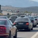 Aksident në aksin Levan–Vlorë, rëndohet trafiku në autostradë
