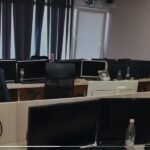 Goditet grupi që kryente mashtrime me Call Center/ Arrrestohen 7 shtetas shqiptarë dhe të huaj, procedohen 27 të tjerë.