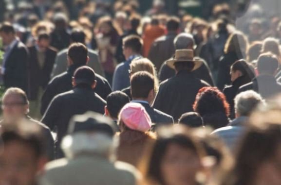 Alarm demografik në Shqipëri! 33 mijë të rinj më pak brenda një viti, rritet ndjeshëm numri i të moshuarve mbi 85 vjeç.