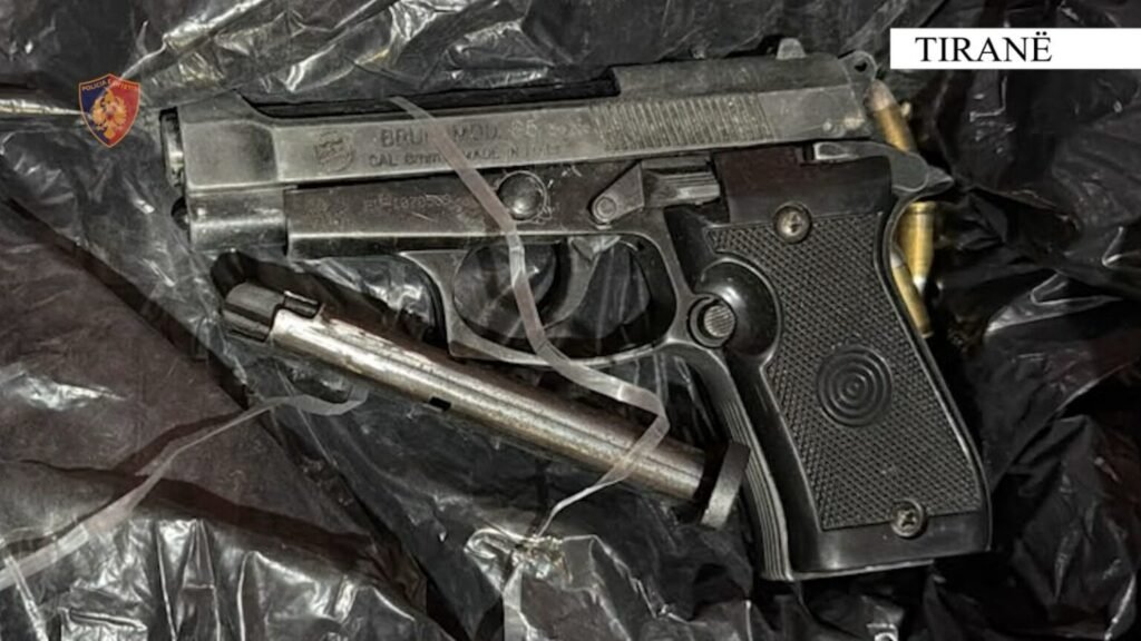 Arrestohet 43-vjeçari në Bërxullë, iu gjet pistoletë me 7 fishekë