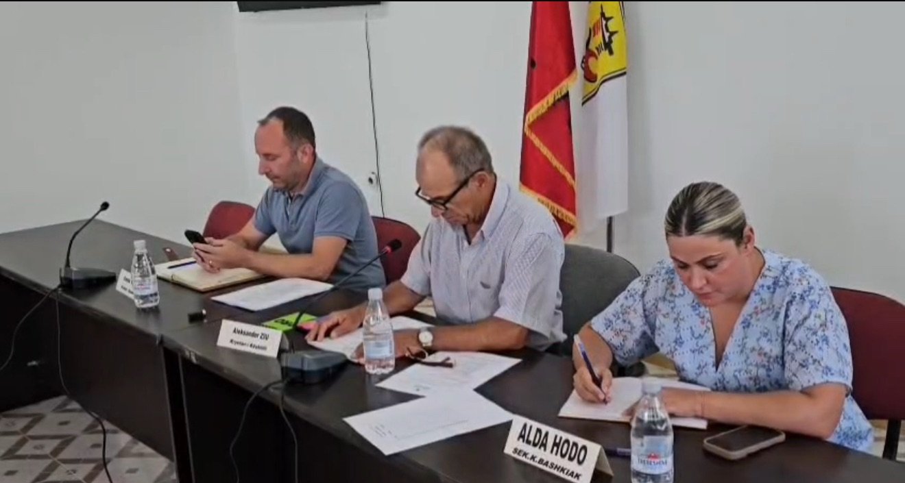 Këshilli Bashkiak i Kuçovës zhvilloi mbledhjen e radhës për muajin korrik.