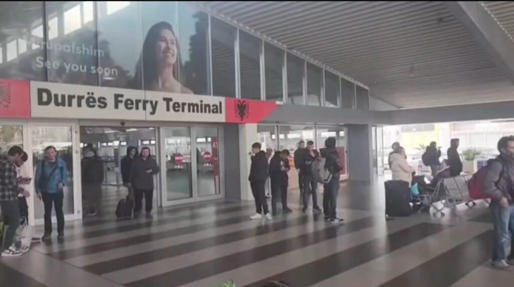 Turizmi frenon ritmin në qershor, hyrjet e turistëve u rritën vetëm me 1.3%.