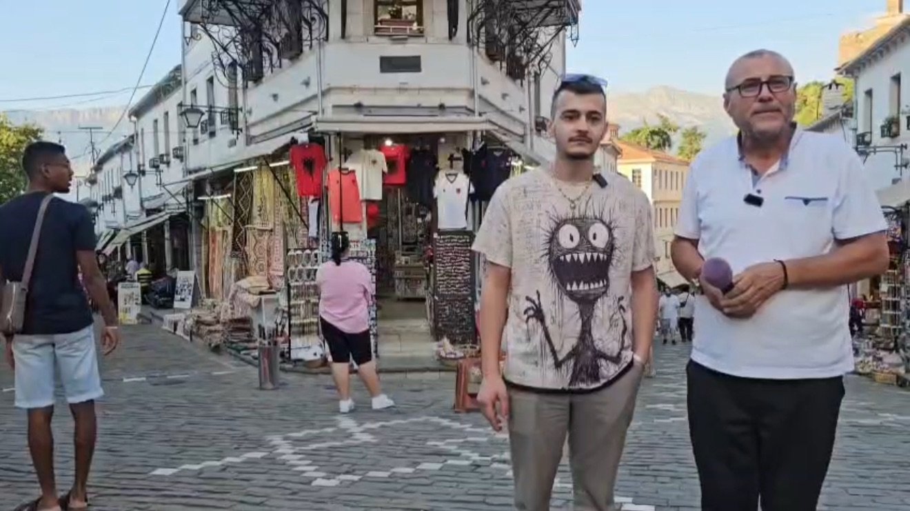 Intervista e ditës në Apollon me Çimin.