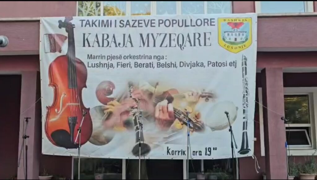 Kabaja myzeqare mblodhi artistët në Krutje, mbahet edicioni i 6-të i Takimit të Sazeve.