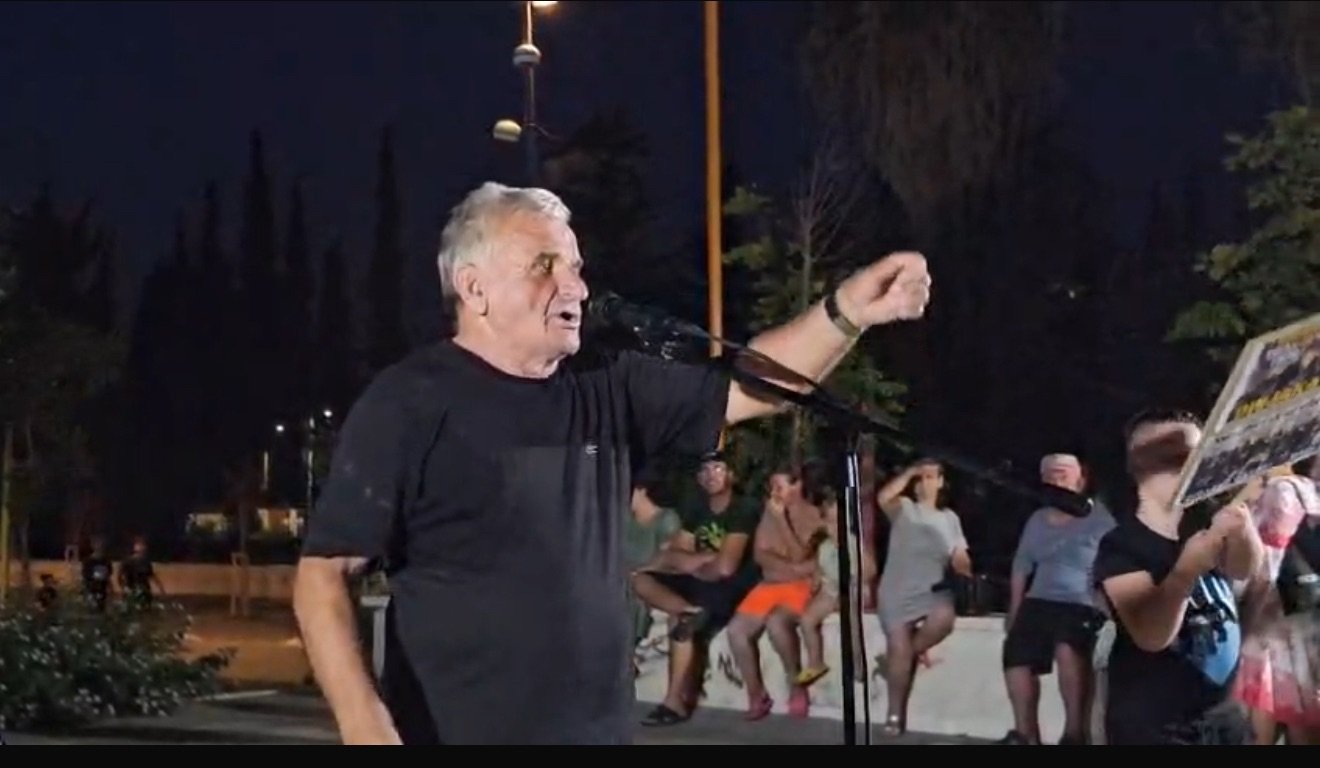 Divjakë – Në natën e katërt të protestës bie numri i pjesëmarrësve.