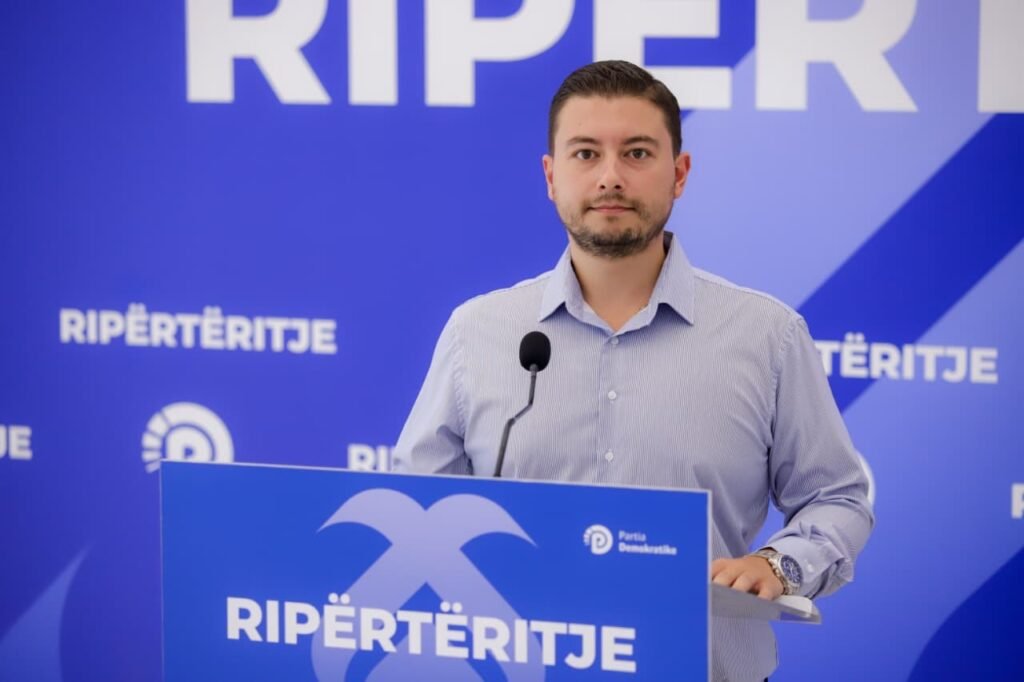 Nënkryetari i Partisë Demokratike, Nikola Kedhi, ka akuzuar qeverinë për mënyrën se si është zhvilluar projekti i Portit të Durrësit