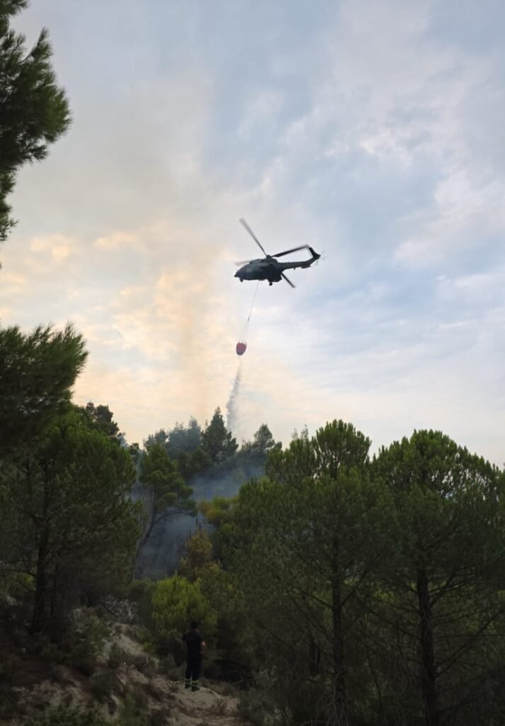 ZJARRI NË MALLAKASTËR, PËR TË TRETËN DITË AKTIV