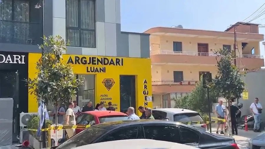 Grabitja e argjendarisë në Paskuqan: Autorët shmangën rrugët kryesore