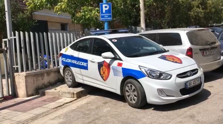 Një aksident zinxhir është regjistruar në lagjen nr. 4 të Sarandës