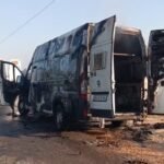 Një automjet tip furgon me targa të Maqedonisë së Veriut është djegur mëngjesin e kësaj të shtunë në afërsi të pushimit të shoferit.