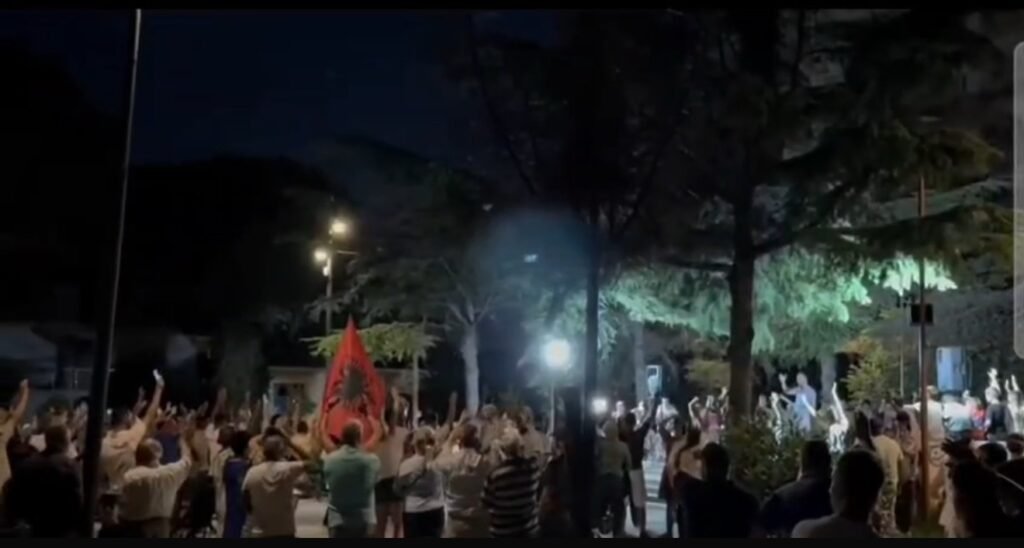 DITA E 8-TË E PROTESTËS NË DIVJAKË