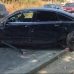 PËRPLASJE E FORTË PRANË ÇEZMËS SË MYBËTIT, DY PASAGJERË PËRFUNDOJNË NË SPITAL