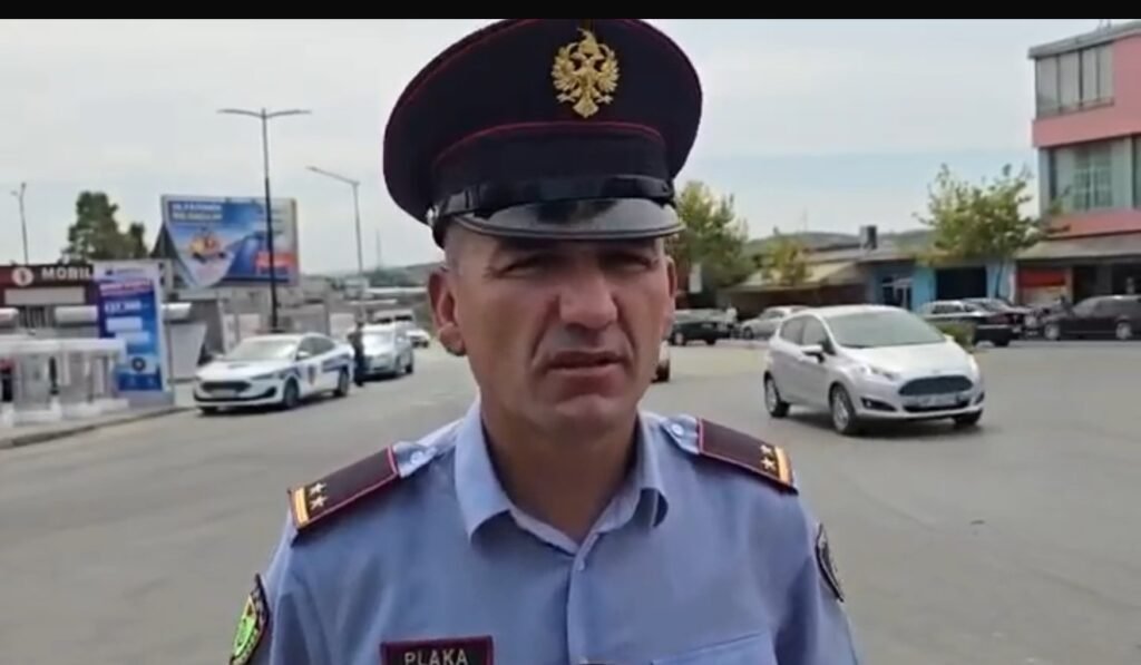 Shefi i Sektorit të Qarkullimit Rrugor në DVP Fier, Komisar Rustem Plaka, në një prononcim për mediat